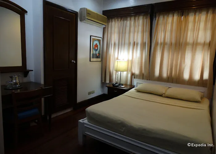 Malate Pensionne Manille