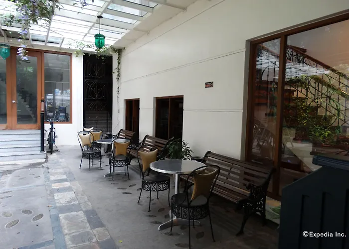 Malate Pensionne Hotel