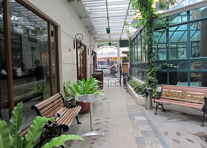 Malate Pensionne Hotel 3*